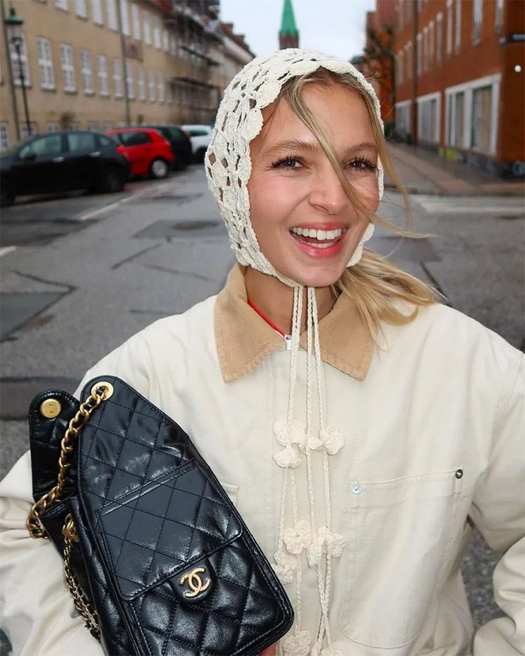 シャネル 25 バッグ